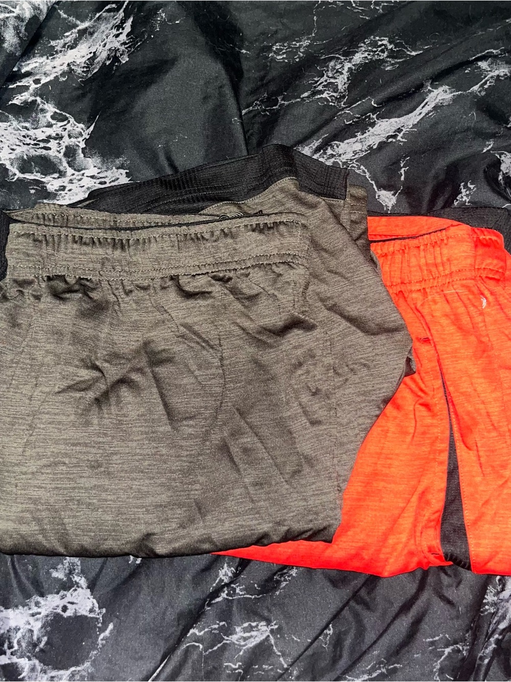 2 Russell Athletic basketball Shorts - Grayish green and bright Orange size xl